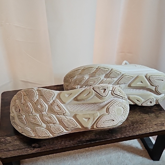 Hoka Women's Cream Athletic Shoes - Picture 4 of 5
